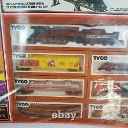 1975 TYCO Chattanooga Choo-Choo Train Set HO READY TO RUN Bridge Smoke & Whistle