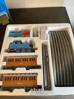 2012 Thomas & Friends Ready to Run Train Set Oval Layout Remote Control