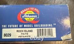 Athearn 8029 Rock Island F7A-F7B HO Train Engine Diesel Locomotive Set RTR
