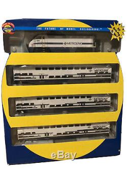 Athearn RTR Metrolink F59PHI set 2 Bombardier Coaches and Cab Car DCC Ready New