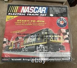 BRAND NEW Lionel 7-11004 NASCAR O-Gauge Ready-To-Run Train Set (still Sealed)