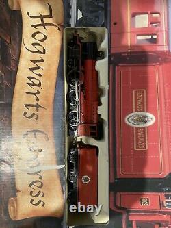 Bachman complete and ready to run ho/oo scale harry potter train set