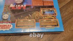 Bachmann 00642 HO Scale Thomas with Annie and Clarabel Ready-to-Run Train Set