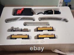 Bachmann 24004 PRAIRIE FLYER N Scale Electric Train E-Z Track Ready-to-Run Snap