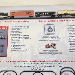 Bachmann Chattanooga Ready-to-Run HO Train Set (155 Pieces) Opened but Unused