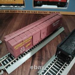 Bachmann Golden Arrow HO Scale Ready To Run Train Set With Add Ons Lot