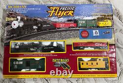 Bachmann Pacific Flyer Complete & Ready To Run Ho Scale Electric Train Set New