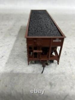 Beautiful Athearn Conrail RTR 40' Ribbed Side 6 Set Hopper Cars, HO
