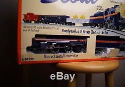 Brand New Lionel New 6-30127 ready to run train set With Bonus DVD