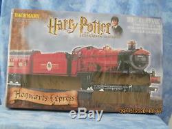 Harry Potter Hogwarts Express HO Train Set, Ready to Run