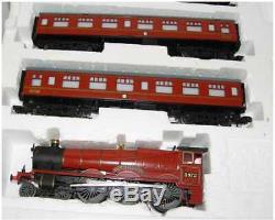 Harry Potter Hogwarts Express Lionel Train Set Ready To Run 0-Gauge