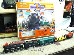 LIONEL Deluxe New York Central Freight Set SEE VIDEO Complete Ready To Run
