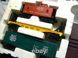 LIONEL Deluxe New York Central Freight Set SEE VIDEO Complete Ready To Run