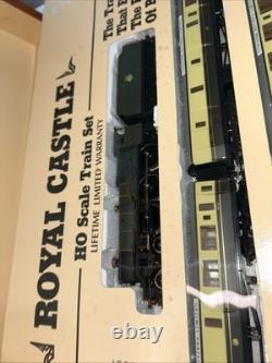 Life-Like Royal Castle HO Electric Train Set Ready to Run