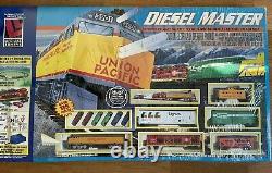 Life-Like Trains Diesel Master HO Scale Electric Train Set Ready to Run