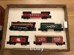 Lionel 0-27 Ready to Run Christmas Set 6-21944