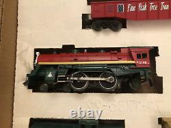 Lionel 0-27 Ready to Run Christmas Set 6-21944