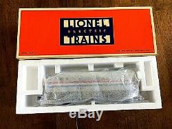 Lionel 6-11748 Complete Ready to Run AMTRAK Set & 6-18937 Non-Powered AMTRAK FA