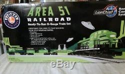 Lionel #6-30206 Area 51 Railroad Ready-To-Run Train Set Alien O Gauge RS3 Diesel