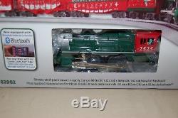 Lionel 6-82982 Christmas Express Ready-to-Run Train Set Lion Chief/Bluetooth