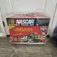 Lionel 7-11004 Nascar O-gauge Ready-to-run Train Set Brand New In Box