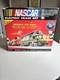 Lionel 7-11004 Nascar O-gauge Ready-to-run Train Set In Original Box Complete