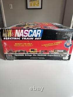 Lionel 7-11004 NASCAR O-Gauge Ready-To-Run Train Set In Original Box Complete