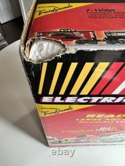 Lionel 7-11004 NASCAR O-Gauge Ready-To-Run Train Set In Original Box Complete