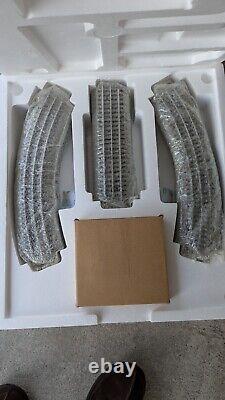 Lionel 7-11004 NASCAR O-Gauge Ready-To-Run Train Set New Box Worn