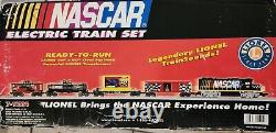 Lionel 7-11004 NASCAR Ready-To-Run Set