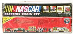 Lionel 7-11004 NASCAR Ready-To-Run Set withFasTrack 2006 Sealed