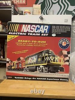 Lionel 7-11004 NASCAR Ready-To-Run Train Set. Open Box Used