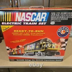 Lionel 7-11004 O NASCAR Ready-To-Run Train Set LN In Original Box TESTED