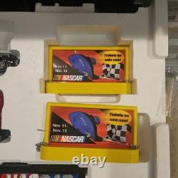 Lionel 7-11004 O NASCAR Ready-To-Run Train Set LN In Original Box TESTED