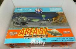 Lionel Area 51 Alien Recovery Train #6-31926 Ready To Run Train Set 2002