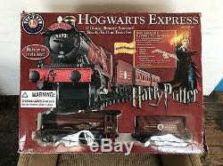 Lionel Harry Potter Hogwarts Express Train Set G-Gauge Ready-to-Run Trains Set