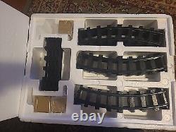 Lionel Lines 2009 Battery Powered Ready-to-Run G-Gauge Train Set. 7-11182