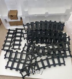 Lionel Lines Battery Powered Ready-to-Run G-Gauge Train Set 7-11182 Track & Box