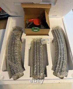 Lionel NASCAR O-Gauge Ready-To-Run Train Set 711004 Brand New in BoxL@@K