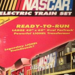 Lionel New 7-11004 NASCAR Ready-To-Run TRAIN SET NEW FREE SHIP