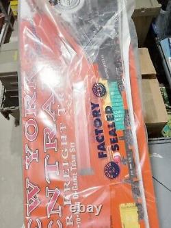 Lionel New York Central Flyer Freight Train Set 30156 O Gauge Original Box NEW