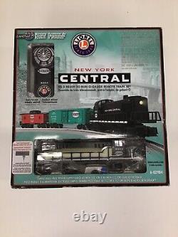 Lionel New York Central RS-3 Ready-To-Run Remote Control Train Set