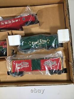 Lionel Ready to Run O-27 Christmas Train Set 6-21944 with Musical Boxcar See Desc