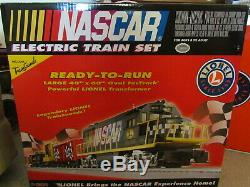 Lionel Train # 7-11004 NASCAR Starter Set O/0-27 gauge Ready to Run Set