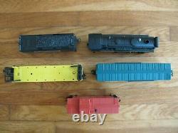 Lionel Trains Complete Ready to Run New York Central Flyer Train Set #11735 EX