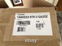 Lionel ready to run NY Yankee Steam set NIB #998046