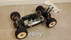 Losi 8ight 4.0 buggy Ready To Run with spare set of tires, tools, lipo charger