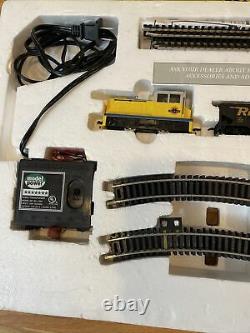 MODEL POWER HO SCALE READY-TO-RUN ELECTRIC TRAIN SET D&RG BUMBLE BEE Rare