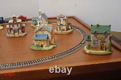 Micro-Trains Line (MTL) Ready to Run Layout Board Buildings Controller/Train Set