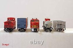 Micro-Trains Line (MTL) Ready to Run Wood Layout Board with Controller/Train Set
